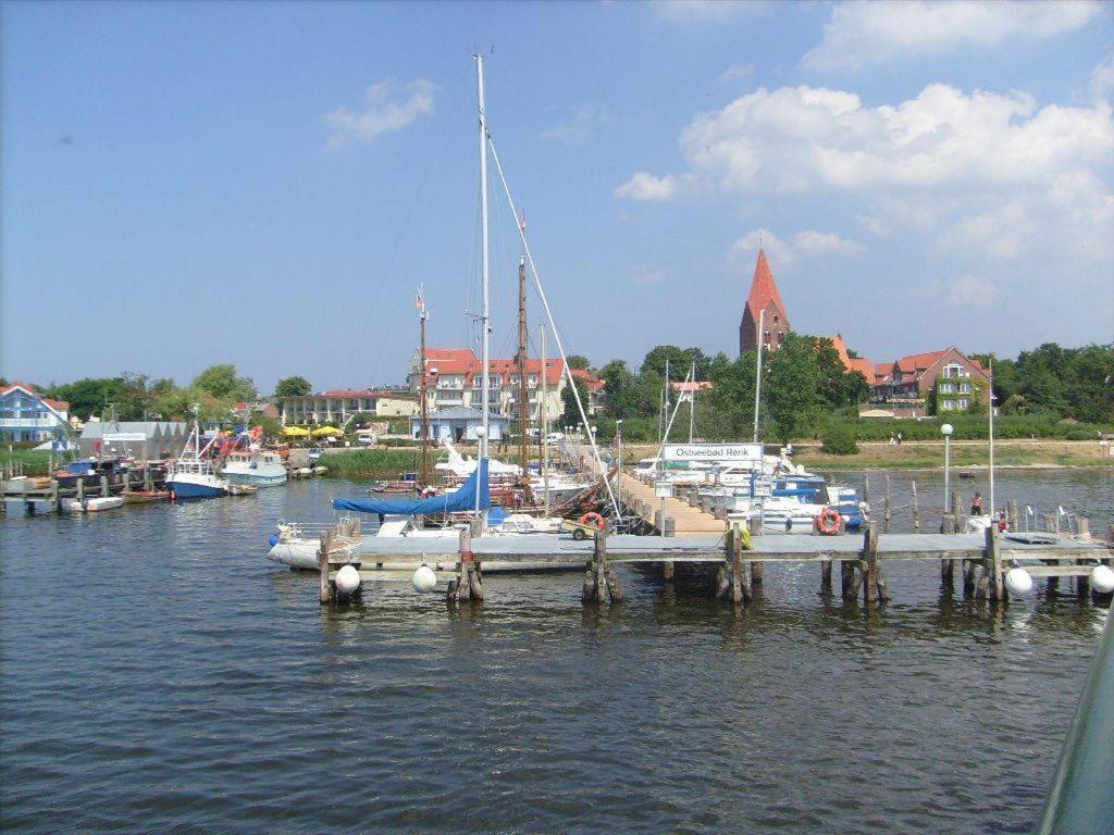 Strandlaeufer Villa Rosita Mit Garten Rerik Exterior foto